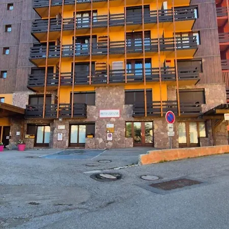 Appartement Skis Aux Pieds Betelgeuse Risoul Exterior photo